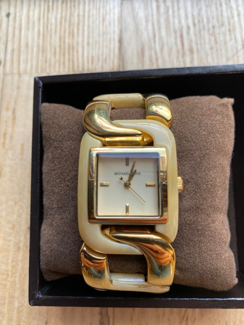 Micheal Kors Gold Tone & Acrylic Chunky Chainlink Watch
